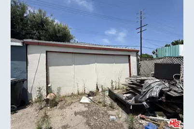 8331 Kittyhawk Ave, Los Angeles, CA 90045 - Photo 9