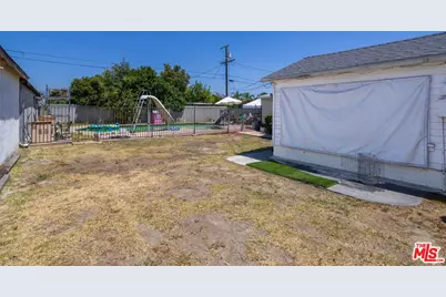 8066 Rhodes Ave, North Hollywood, CA 91605 - Photo 11
