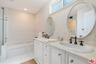 22421 Miranda St, Woodland Hills, CA 91367 - Photo 23