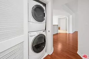 1000 Granville Ave, Los Angeles, CA 90049 - Photo 39