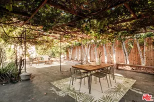 2200 S Hobart Blvd, Los Angeles, CA 90018 - Photo 43