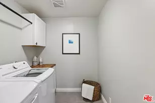 17228 Benner Pl, Encino, CA 91316 - Photo 39