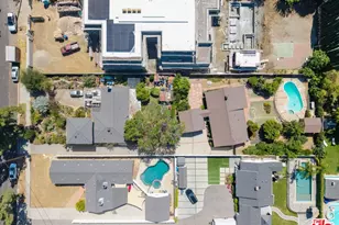 22930 Collins St, Woodland Hills, CA 91367 - Photo 17