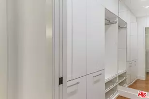 2031 S Bentley Ave, Los Angeles, CA 90025 - Photo 9
