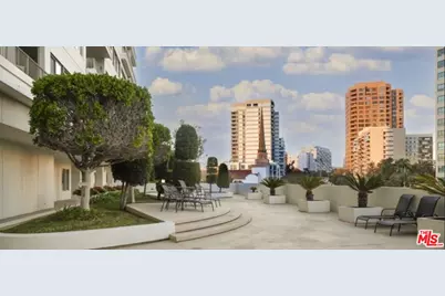 10501 Wilshire Blvd #902, Los Angeles, CA 90024 - Photo 21