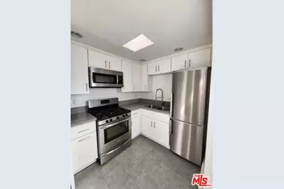 2127 Vine St, Los Angeles, CA 90068 - Photo 33
