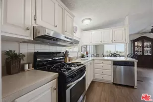1536 S State St, Hemet, CA 92543 - Photo 9