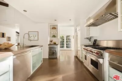 647 Old Topanga Canyon Rd, Topanga, CA 90290 - Photo 33