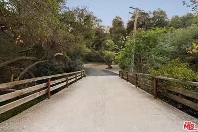 647 Old Topanga Canyon Rd, Topanga, CA 90290 - Photo 45