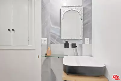 1621 Bridgeport Dr, Los Angeles, CA 90065 - Photo 37