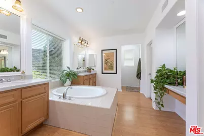 22 Moonridge Ct, Azusa, CA 91702 - Photo 51