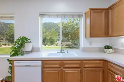 22 Moonridge Ct, Azusa, CA 91702 - Photo 33
