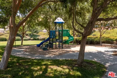 22 Moonridge Ct, Azusa, CA 91702 - Photo 71