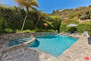 1041 Chantilly Rd, Los Angeles, CA 90077 - Photo 23