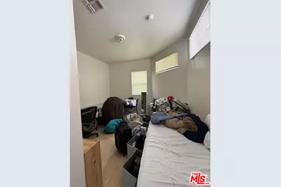 1293 W 36th St, Los Angeles, CA 90007 - Photo 11