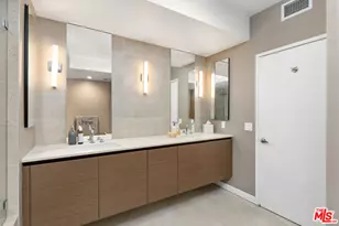 13600 Marina Pointe Dr, Marina del Rey, CA 90292 - Photo 15