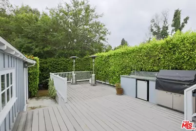 4000 Denny Ave, Studio City, CA 91604 - Photo 17
