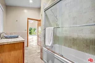 5653 Shirley Ave, Tarzana, CA 91356 - Photo 21