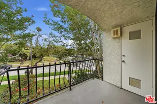 5889 Clinton St, Los Angeles, CA 90004 - Photo 19
