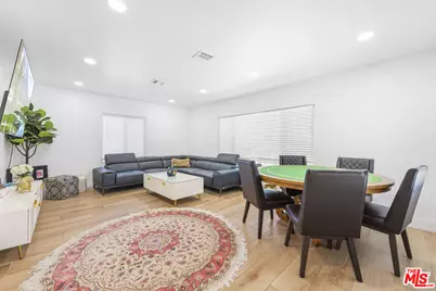 10214 Marcus Ave, Tujunga, CA 91042 - Photo 11
