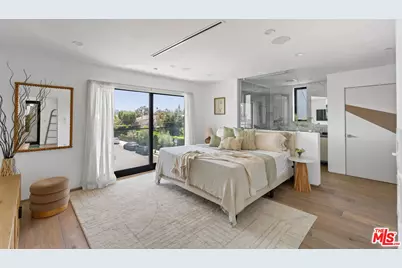 647 Mildred Ave, Venice, CA 90291 - Photo 17
