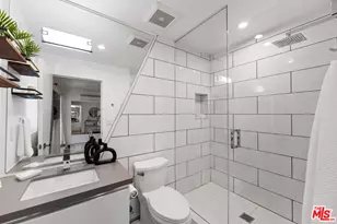 647 Mildred Ave, Venice, CA 90291 - Photo 23