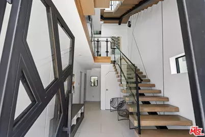 647 Mildred Ave, Venice, CA 90291 - Photo 21