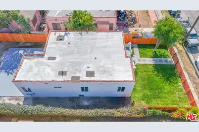 3312 Hyde Park Blvd, Los Angeles, CA 90043 - Photo 1