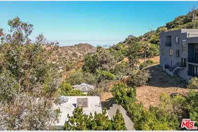 6830 Cahuenga Park Trl, Los Angeles, CA 90068 - Photo 39