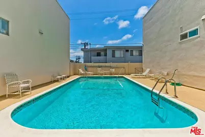 5376 Fairview Blvd #102, Los Angeles, CA 90056 - Photo 15