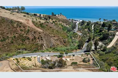 3821 Carbon Canyon Rd, Malibu, CA 90265 - Photo 15