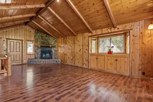 886 Sandalwood Dr, Lake Arrowhead, CA 92352 - Photo 7