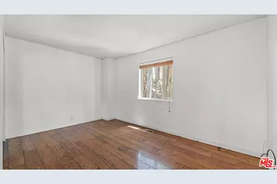 886 Sandalwood Dr, Lake Arrowhead, CA 92352 - Photo 21