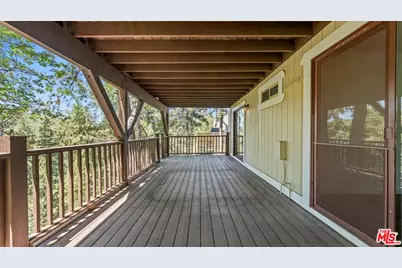886 Sandalwood Dr, Lake Arrowhead, CA 92352 - Photo 35