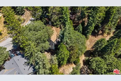 886 Sandalwood Dr, Lake Arrowhead, CA 92352 - Photo 57