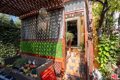 2045 Claudina Ave, Los Angeles, CA 90016 - Photo 31