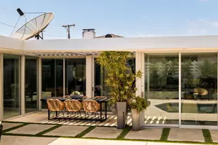 6427 S Halm Ave, Los Angeles, CA 90056 - Photo 11