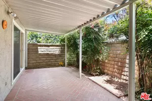 26834 Ave Of The Oaks, Newhall, CA 91321 - Photo 25