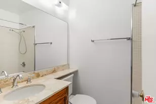 26834 Ave Of The Oaks, Newhall, CA 91321 - Photo 19