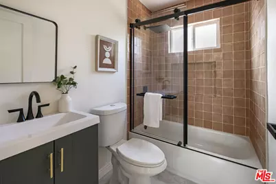 560 N Westlake Ave, Los Angeles, CA 90026 - Photo 19