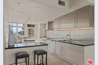 2115 3rd St #203, Santa Monica, CA 90405 - Photo 9
