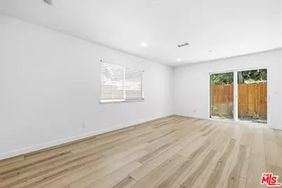 22320 Itasca St, Chatsworth, CA 91311 - Photo 11