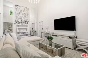 1010 N Curson Ave, Los Angeles, CA 90046 - Photo 1