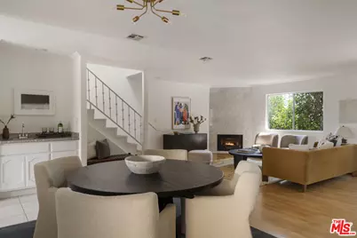 4003 Sunset Dr #8, Los Angeles, CA 90027 - Photo 9