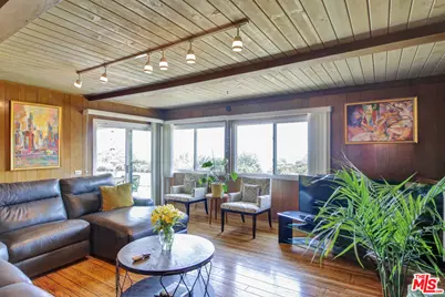 4152 Terraza Dr, Los Angeles, CA 90008 - Photo 13