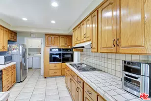 4152 Terraza Dr, Los Angeles, CA 90008 - Photo 13
