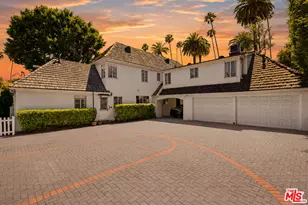 904 N Beverly Dr, Beverly Hills, CA 90210 - Photo 15