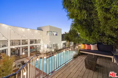 2549 Canyon Oak Dr, Los Angeles, CA 90068 - Photo 21