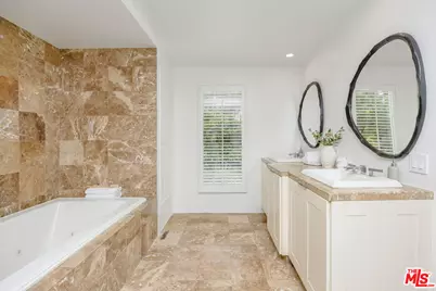 1414 Mockingbird Pl, West Hollywood, CA 90069 - Photo 19