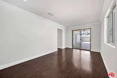 7901 Babcock Ave, North Hollywood, CA 91605 - Photo 9